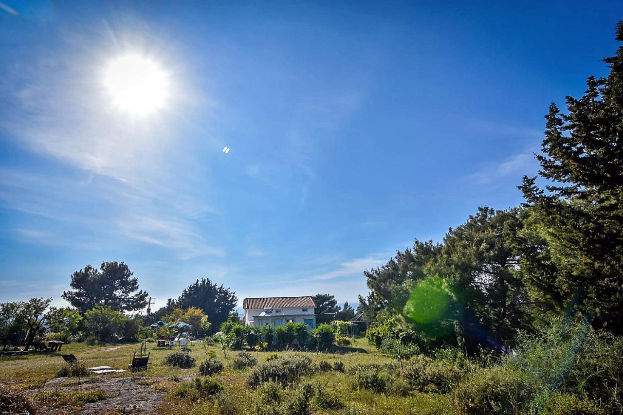 Drolma Ling Nature Cabins Theologos  Ngoại thất bức ảnh